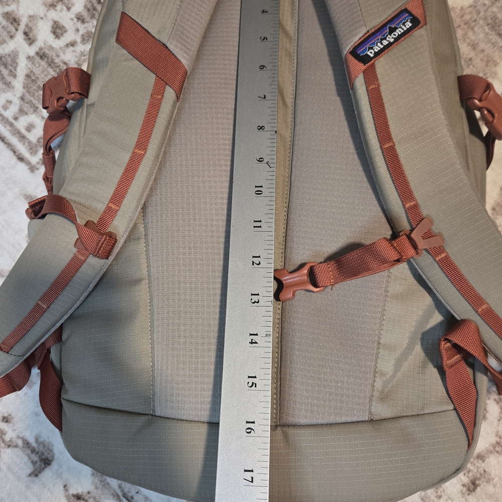 Patagonia Tan and Brown Backpack Unisex - Picture 7 of 7
